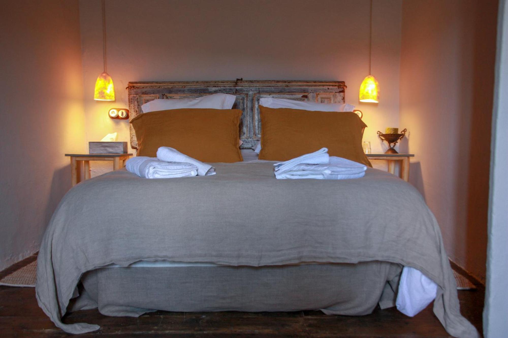 Mas El Mir Guest House รีโปลล์ ภายนอก รูปภาพ