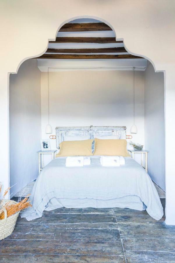 Mas El Mir Guest House รีโปลล์ ภายนอก รูปภาพ